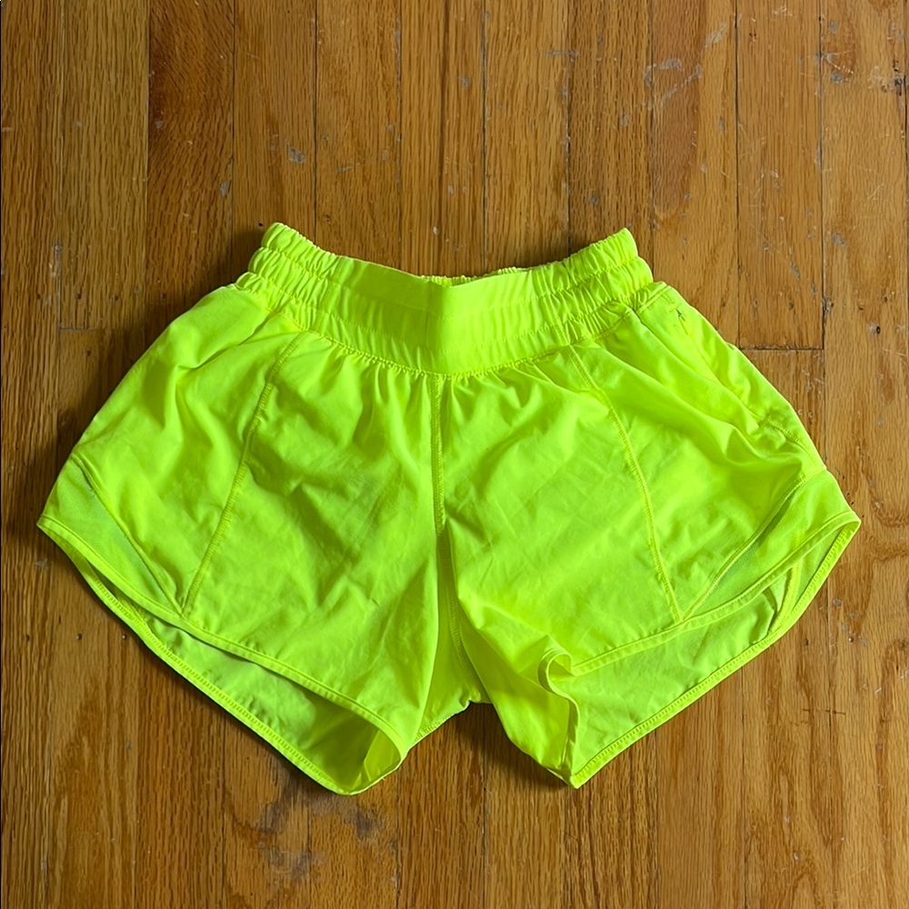 Lululemon Athletica Yellow Athletic Shorts Lightweight low rise 4” hotty hots